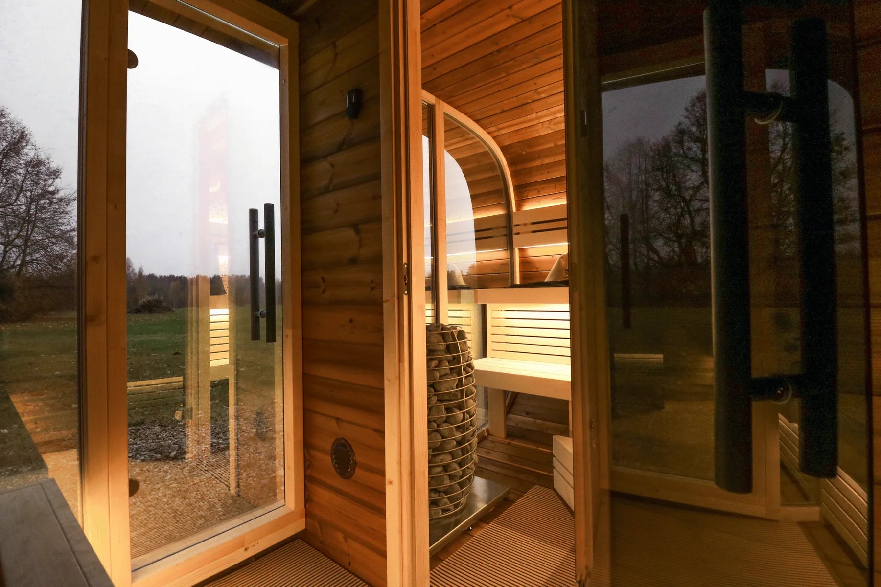 Warmheat™ Outdoor Sauna Auren 2