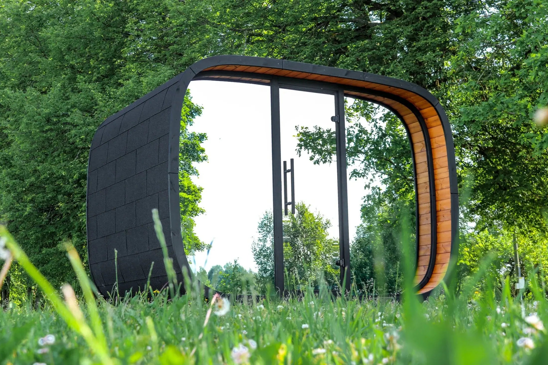Warmheat™ Outdoor Sauna Auren 1